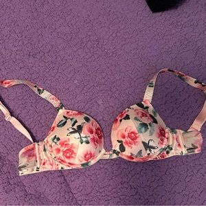 Victoria’s Secret very sexy bra